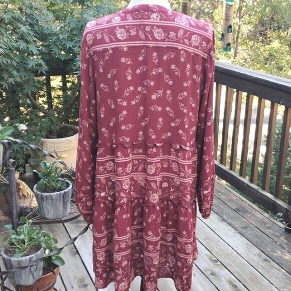 Knox Rose Peasant Dress - Picture 5 of 10